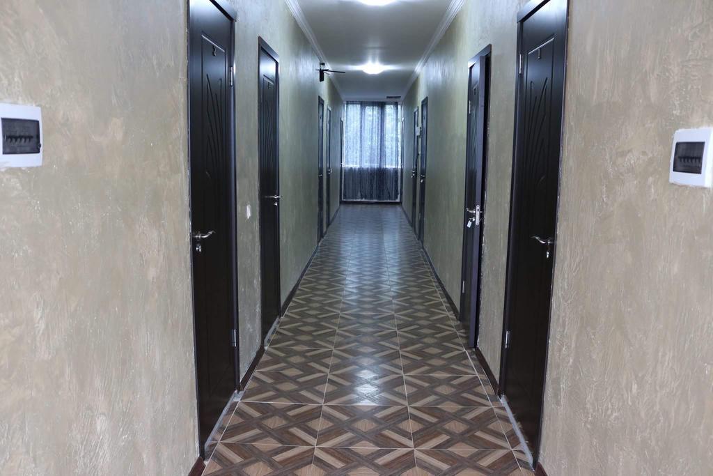Guest House Barbi Кобулеті Екстер'єр фото