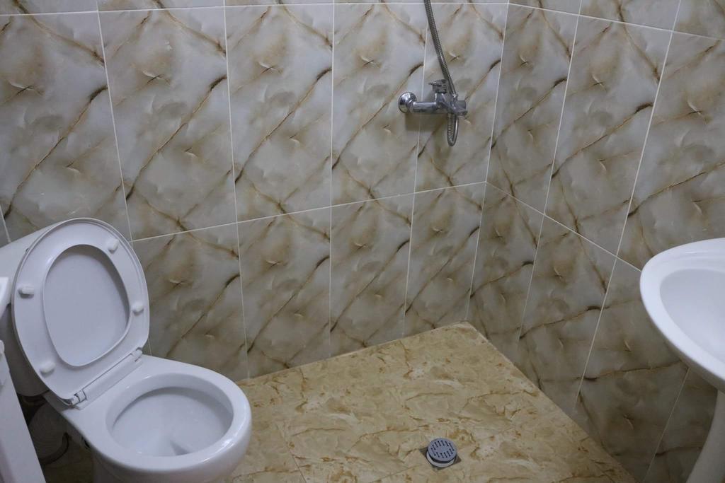 Guest House Barbi Кобулеті Екстер'єр фото