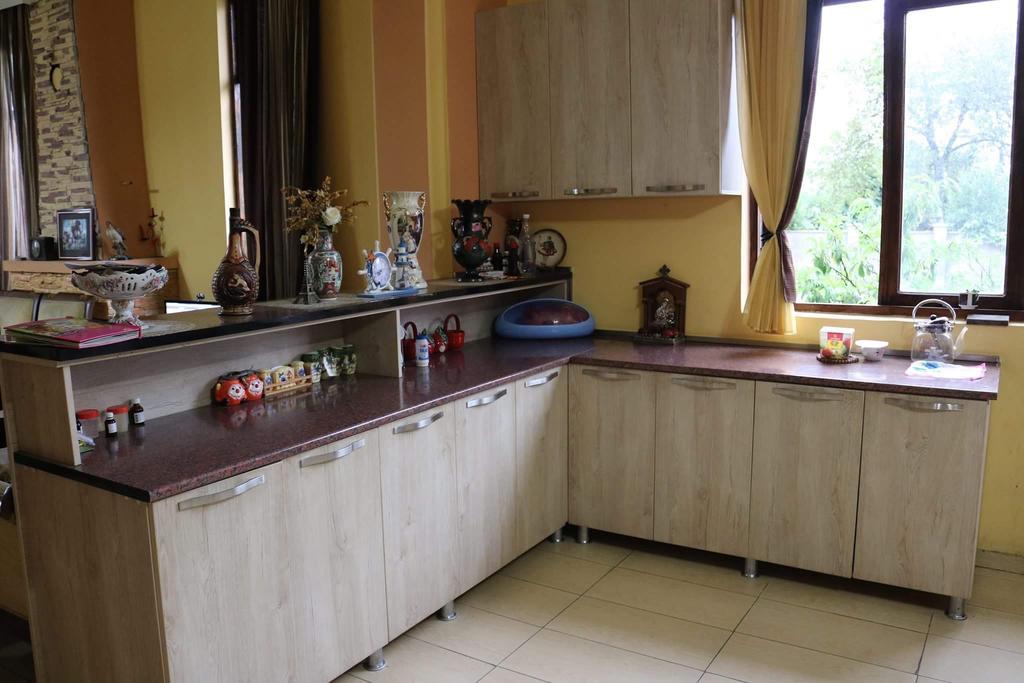 Guest House Barbi Кобулеті Екстер'єр фото